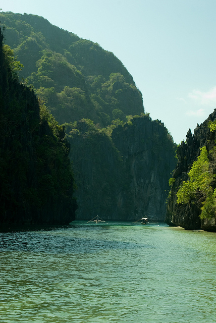 Thi&ecirc;n đường ẩn trong l&agrave;ng ch&agrave;i El Nido, Philippines